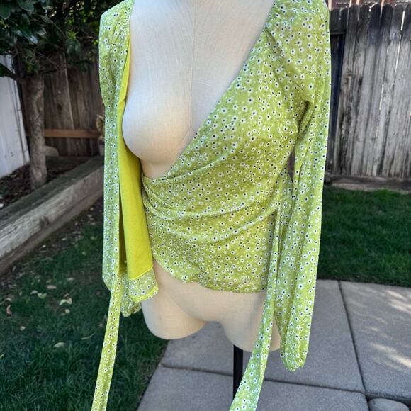 4si3nna Anthropologie Lime Green Floral Wrap Top Blouse Long Sleeve Size S - Picture 10 of 12